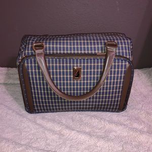 London Fog Cambridge II 16’’ Classic Satchel